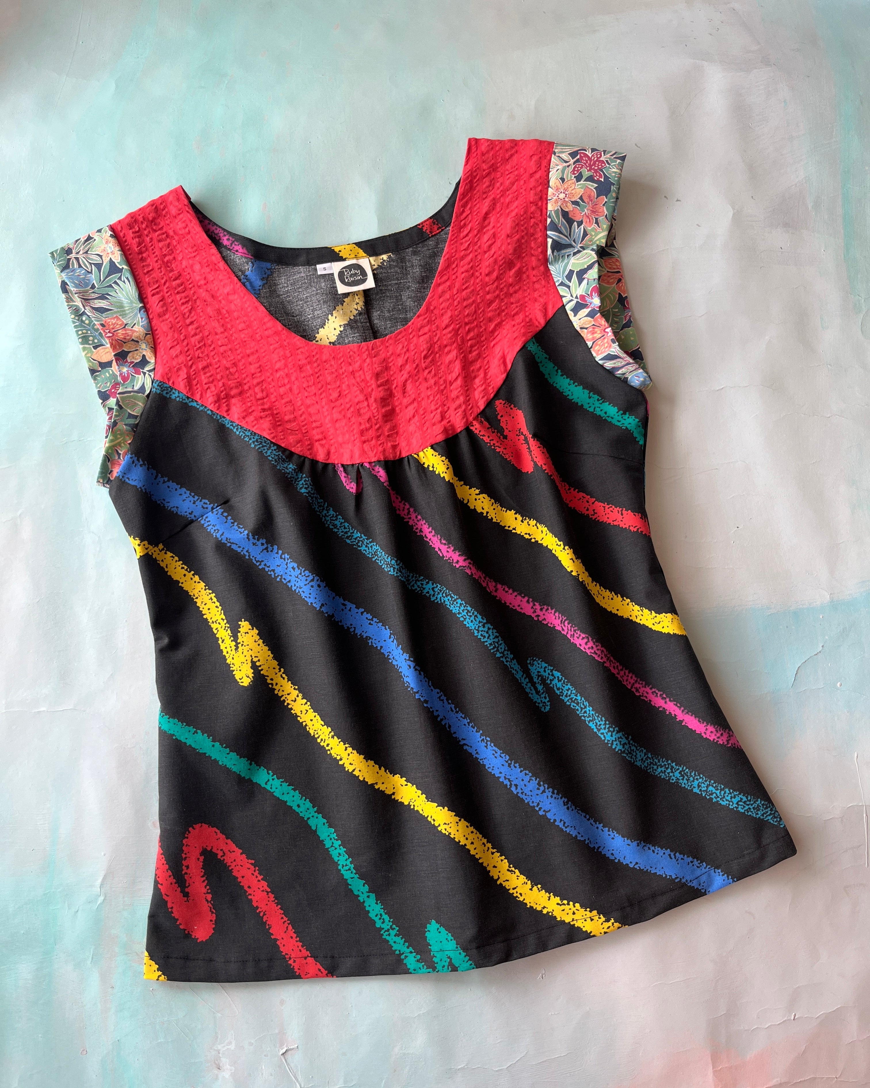 Collage Top Rainbow/Red S