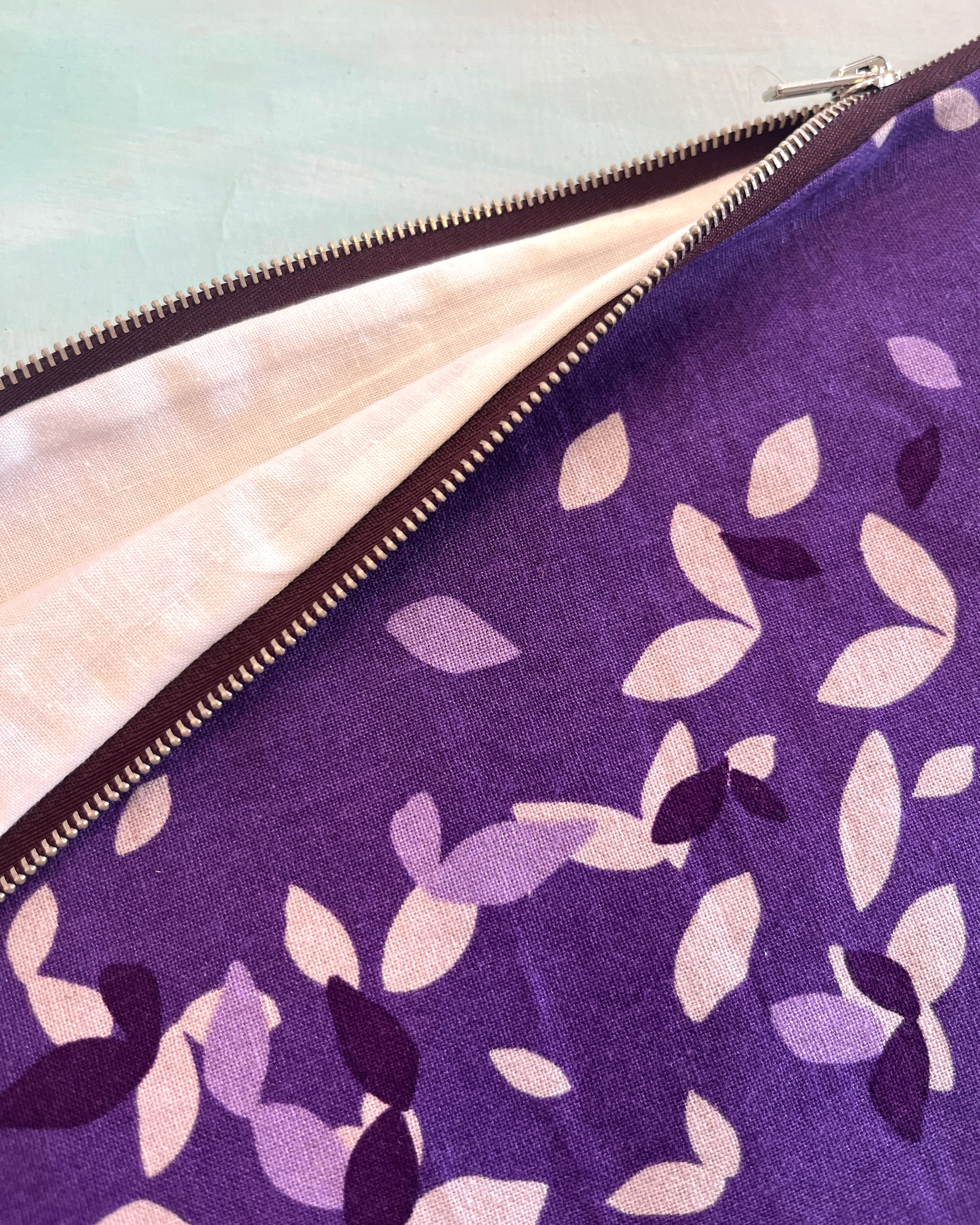 Crescent Purse Friends