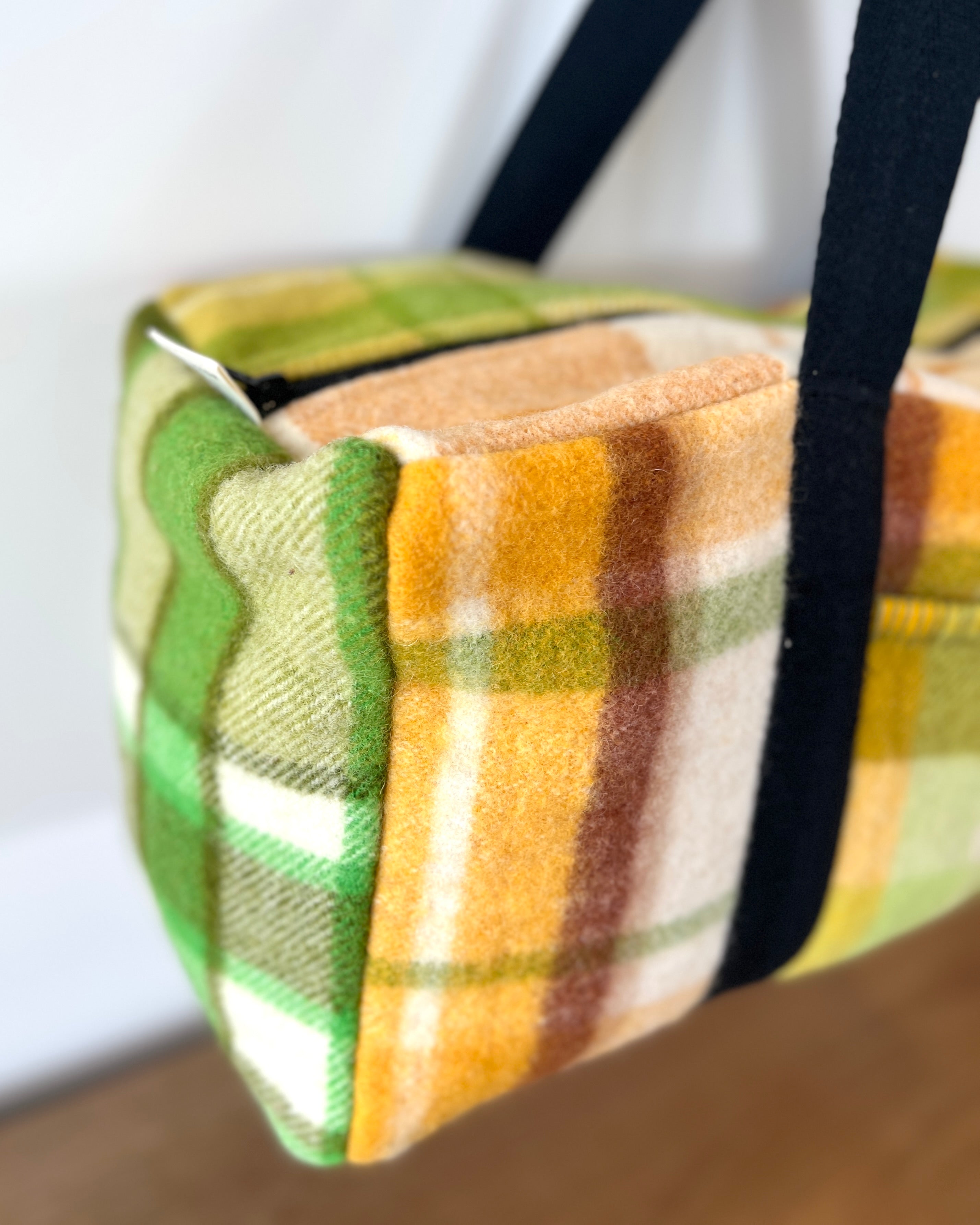 Overnight Duffle LEMON LIME & BITTERS