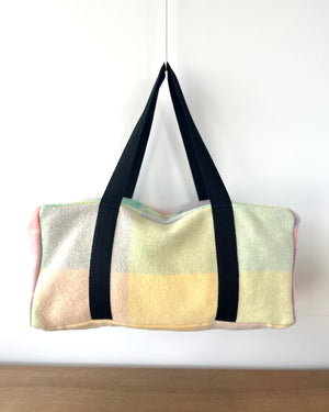 Overnight Duffle FRUIT TINGLE
