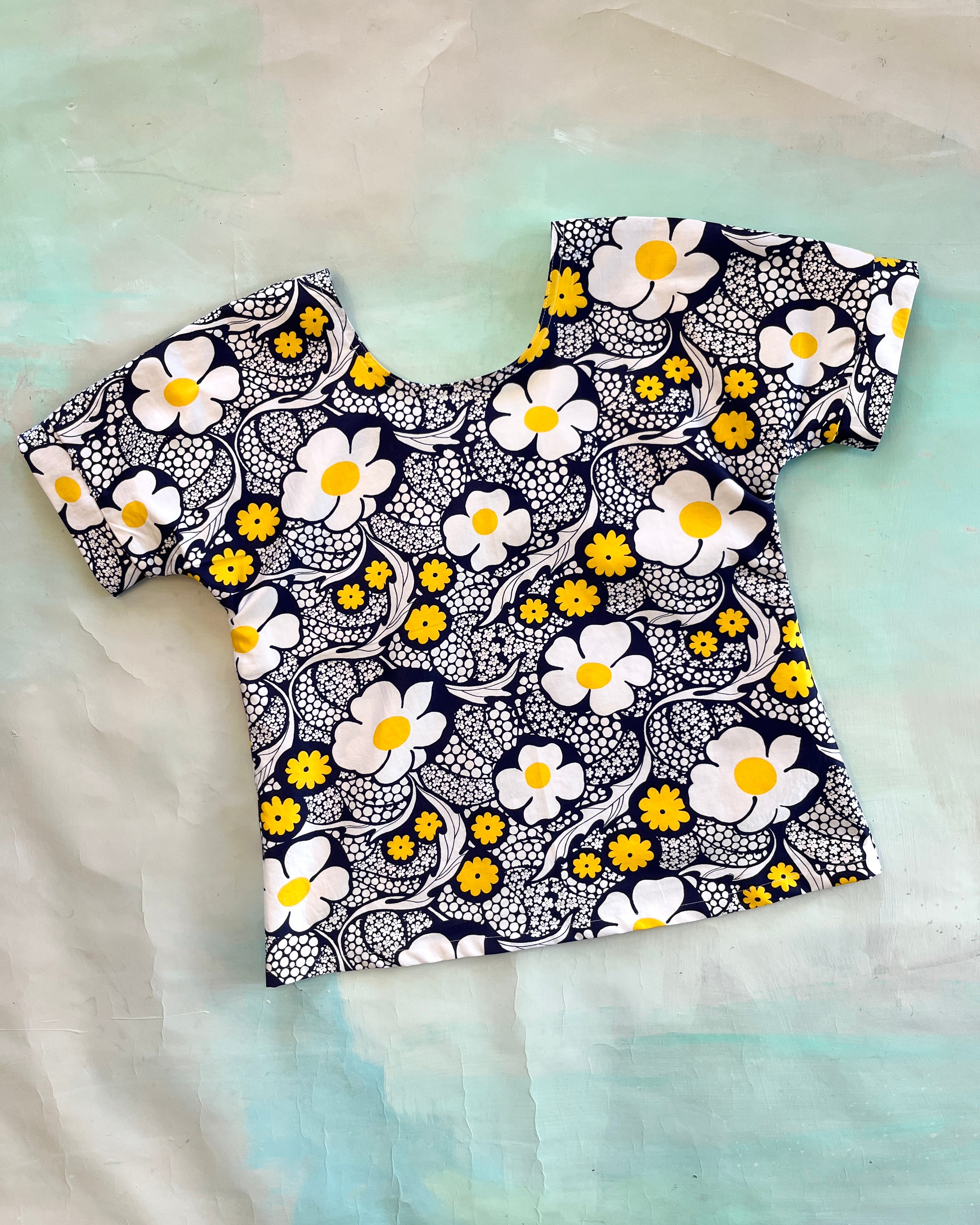 Swap Top Vintage Fried Egg Flower S