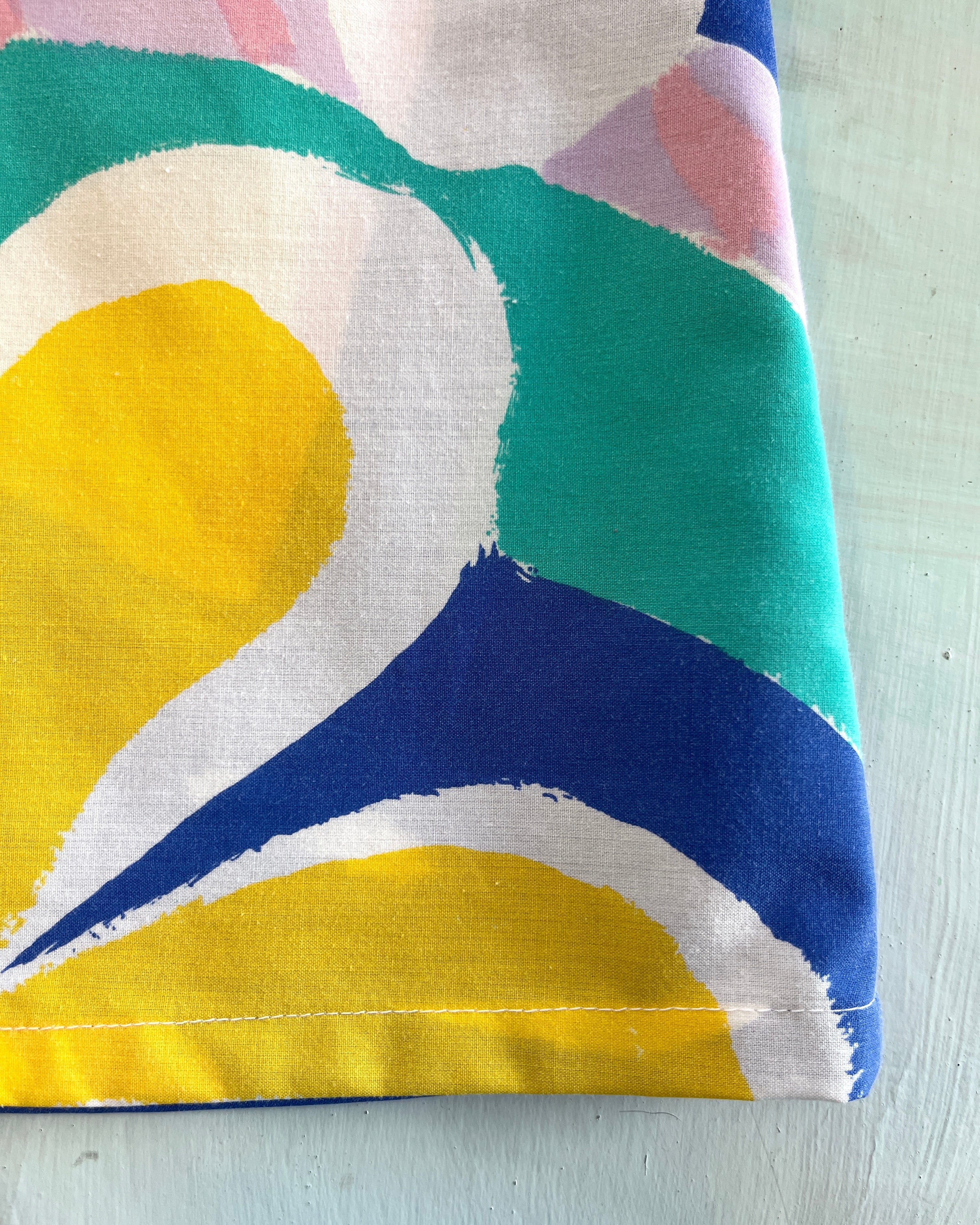 Swap Top Vintage Ken Done Flowers By The Sea Blue L