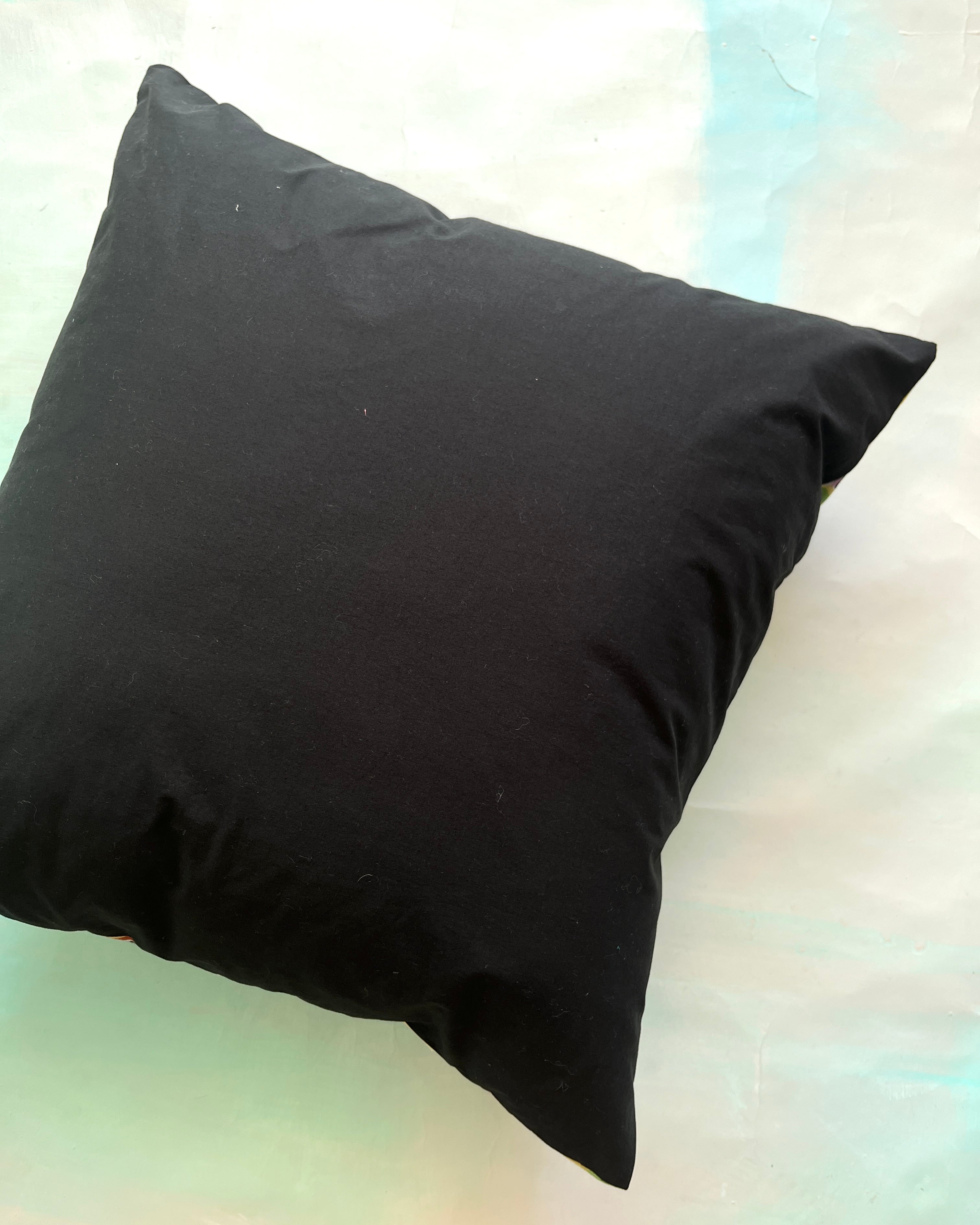 Cushion Vintage Night Bloom SINGLE with black