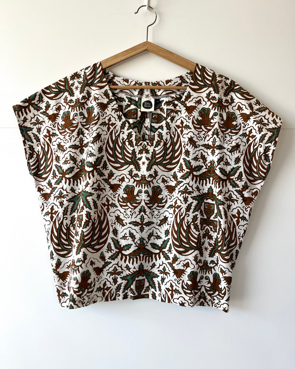 Kite Top Vintage Batik Chickens 10, 12