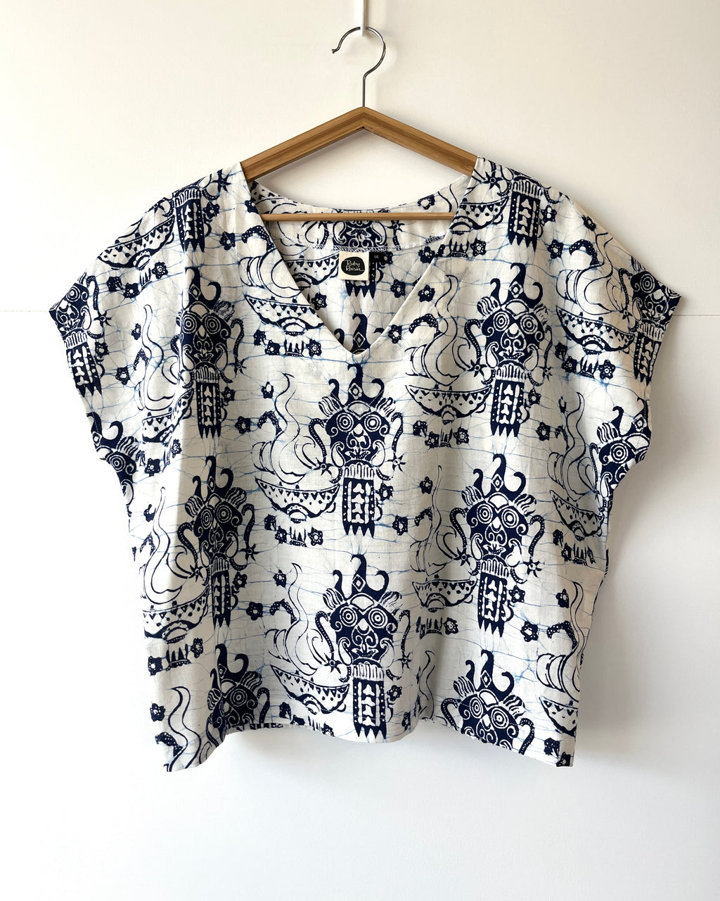 Kite Top Vintage Batik Indigo Dragon 14