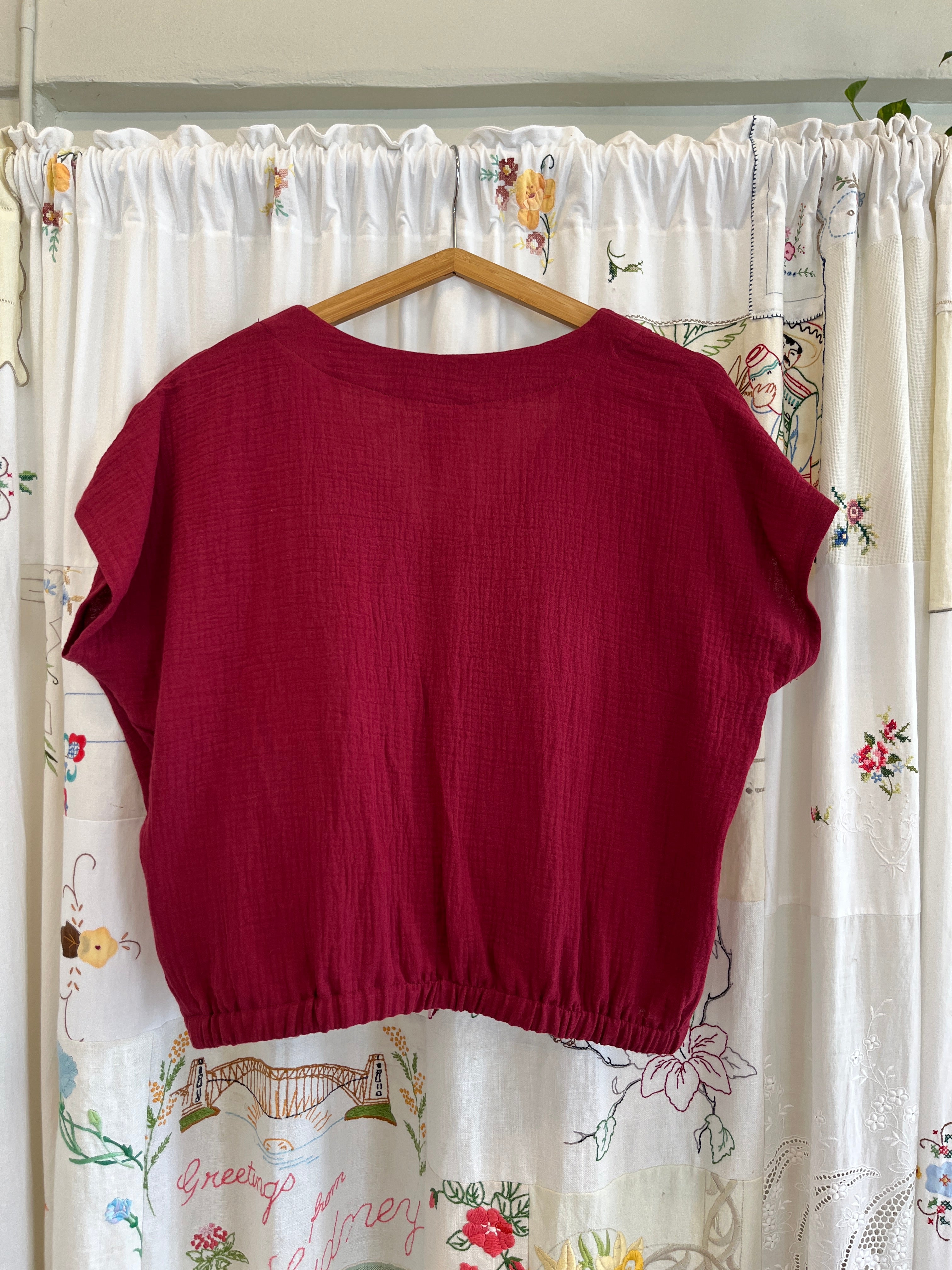 Kite Top Cherry – Rubyraisin